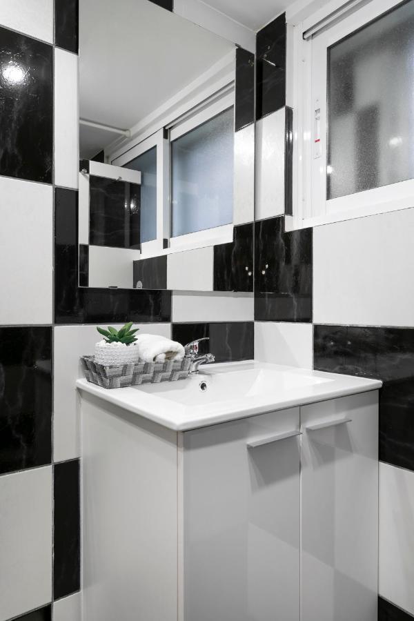Apartamento Casco Antiguo อาลิกันเต ภายนอก รูปภาพ